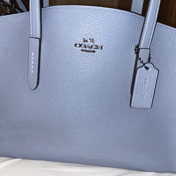 Beautiful like new Coach Purse - Picture 1 of 11
